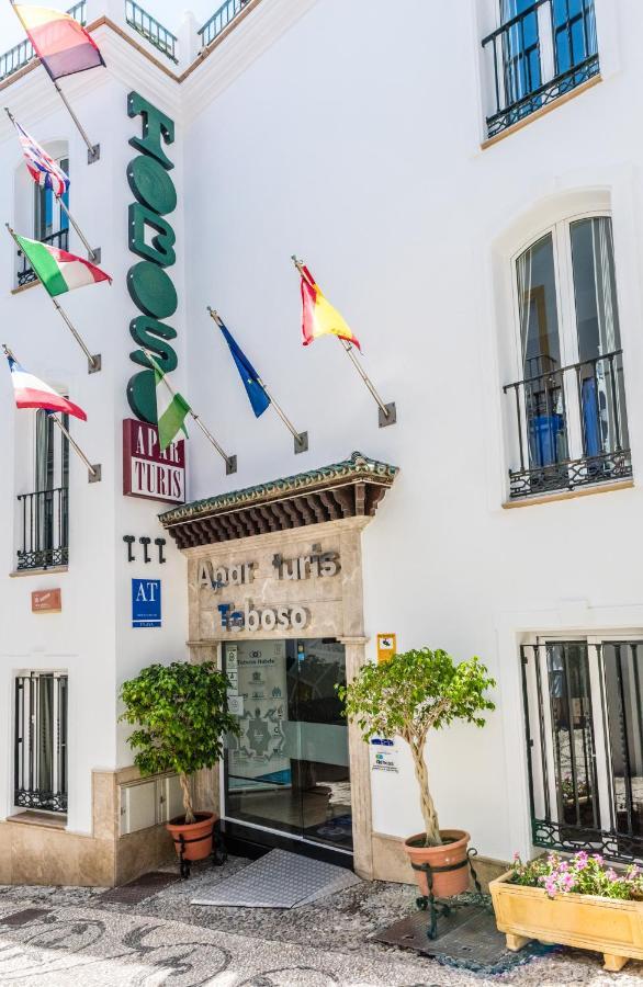 Toboso Apar - Turis Hotel Nerja Exterior photo