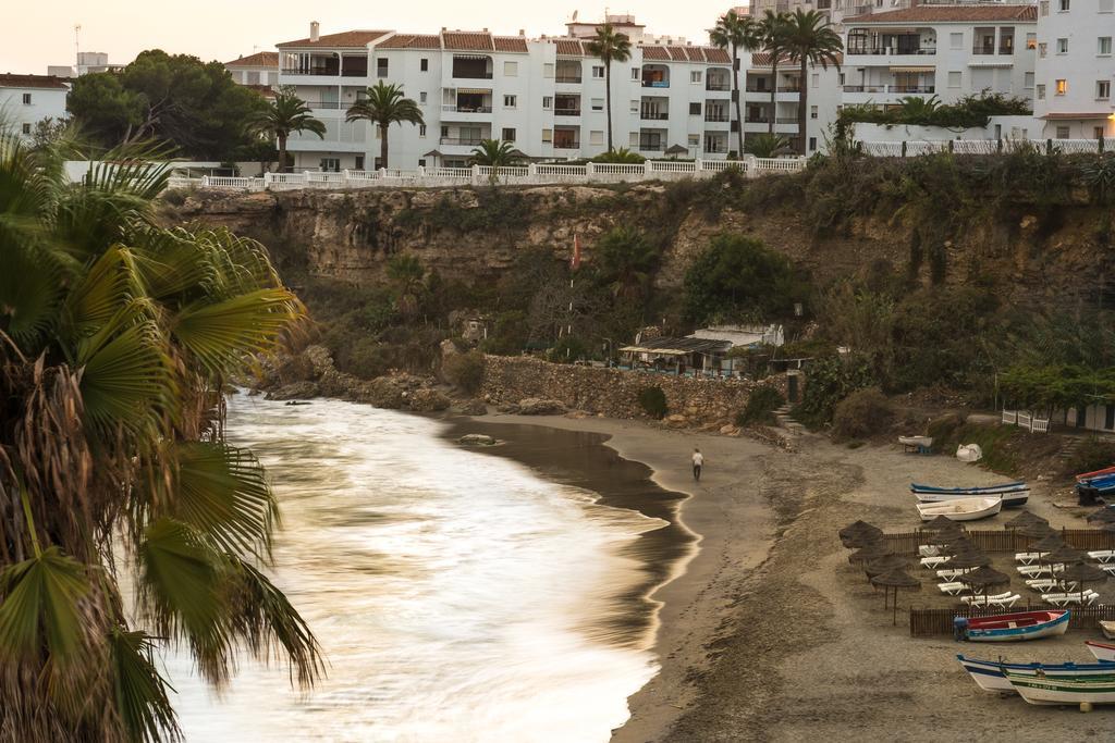 Toboso Apar - Turis Hotel Nerja Exterior photo