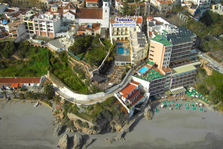 Toboso Apar - Turis Hotel Nerja Exterior photo